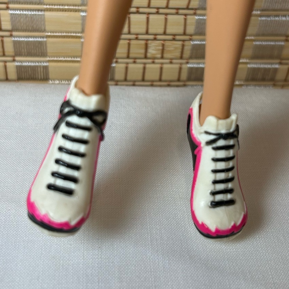 Cleo De Nile Monster High Fashion Doll - Picture 10 of 13